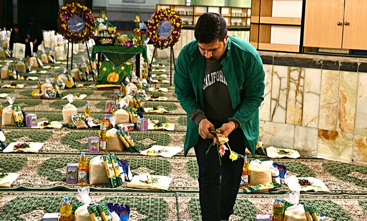 تصاویر/ طرح همدلی و مواسات مؤمنانه در حرم حضرت عبدالعظیم(ع)