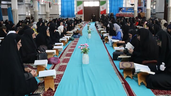 تصاویر/ اولین روز از جزء خوانی قرآن کریم در شاهین دژ