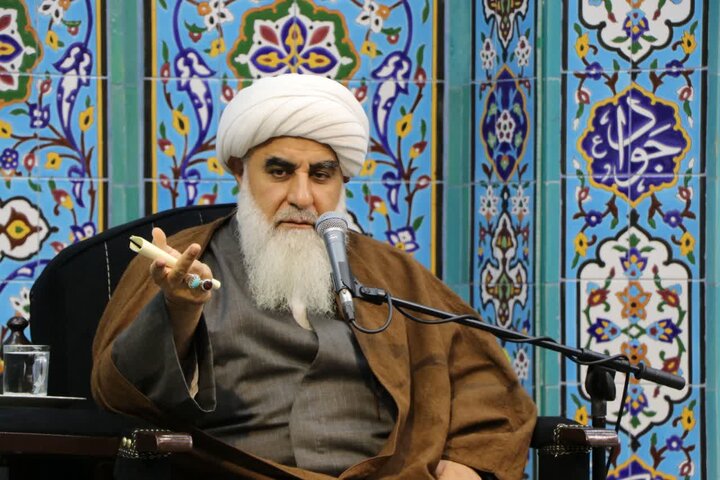 تصاویر/ مراسم سخنرانی ماه مبارک رمضان در مسجد جنرال ارومیه