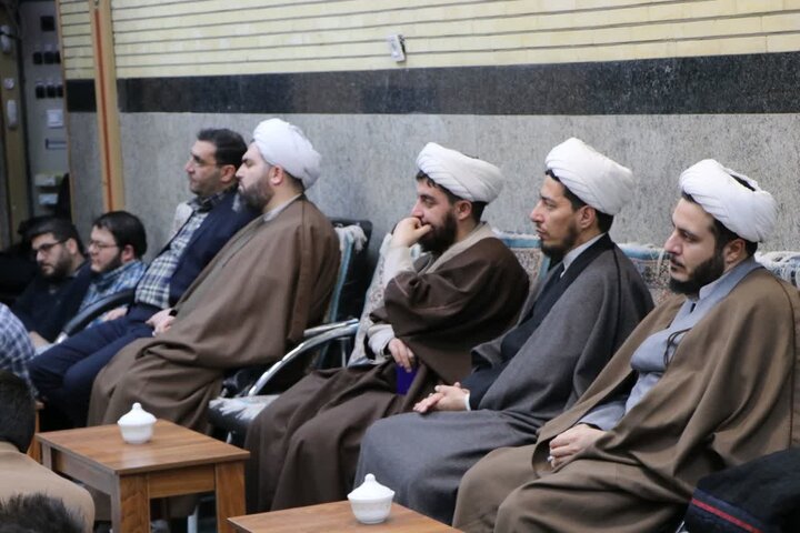تصاویر/ مراسم سخنرانی ماه مبارک رمضان در مسجد جنرال ارومیه