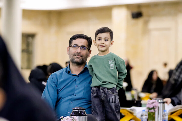 تصاویر /  محفل خانوادگی زندگی با آیه‌ها در زنجان