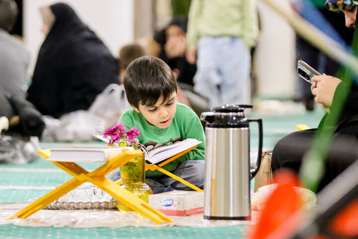 تصاویر /  محفل خانوادگی زندگی با آیه‌ها در زنجان