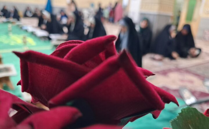 تصاویر/ دومین شب ترتیل خوانی دختران در دوراهک