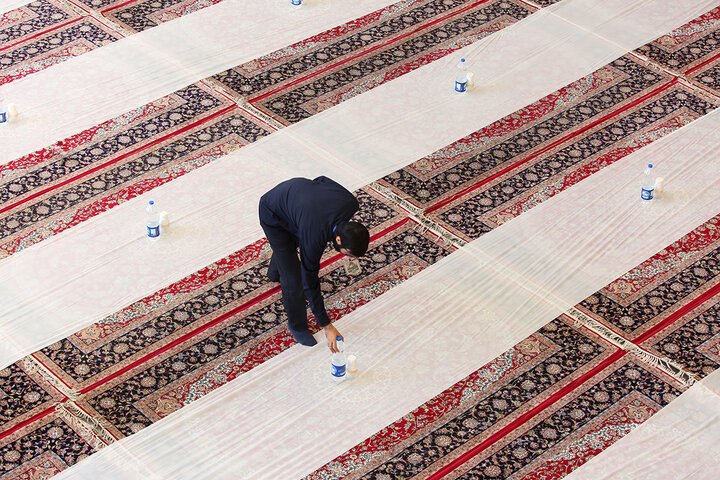 سفره افطاری حرم حضرت معصومه (س) در نخستین شب ماه مبارک رمضان