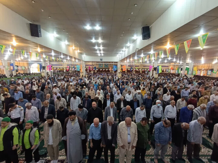 نماز جمعه بوشهر به روایت تصویر