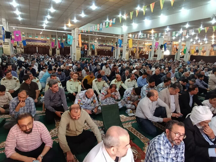 نماز جمعه بوشهر به روایت تصویر