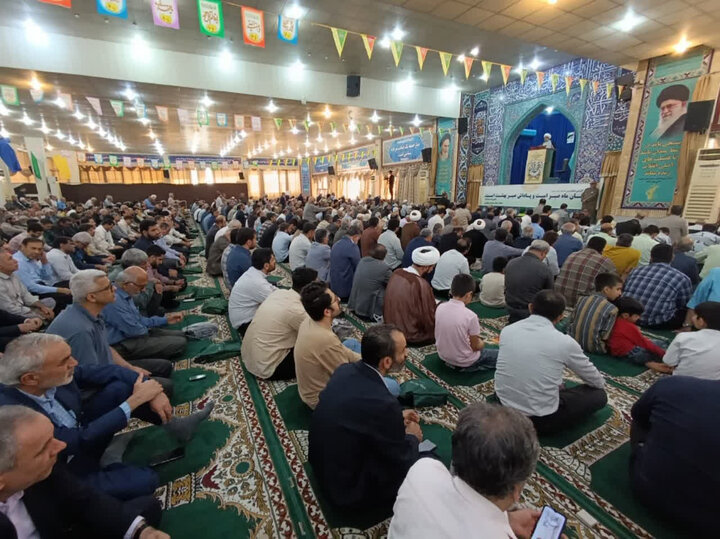 نماز جمعه بوشهر به روایت تصویر