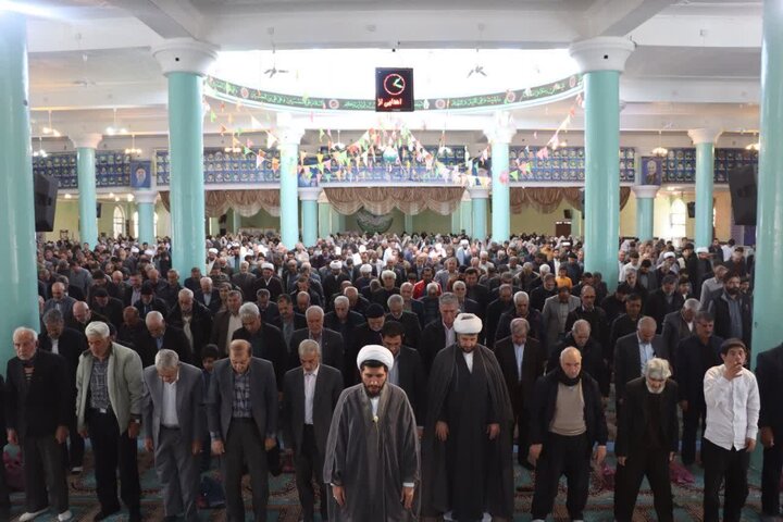 تصاویر/  نماز جمعه تکاب