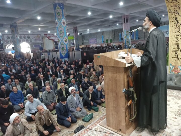 تصاویر/ نمازعبادی سیاسی جمعه کاشان