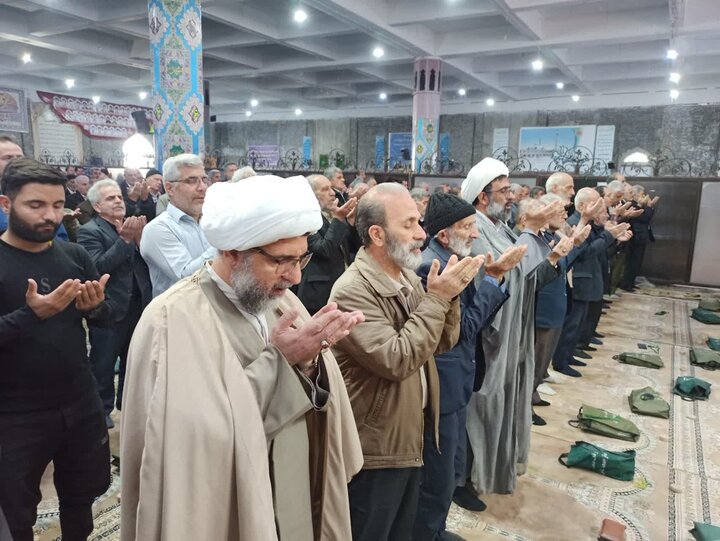 تصاویر/ نمازعبادی سیاسی جمعه کاشان