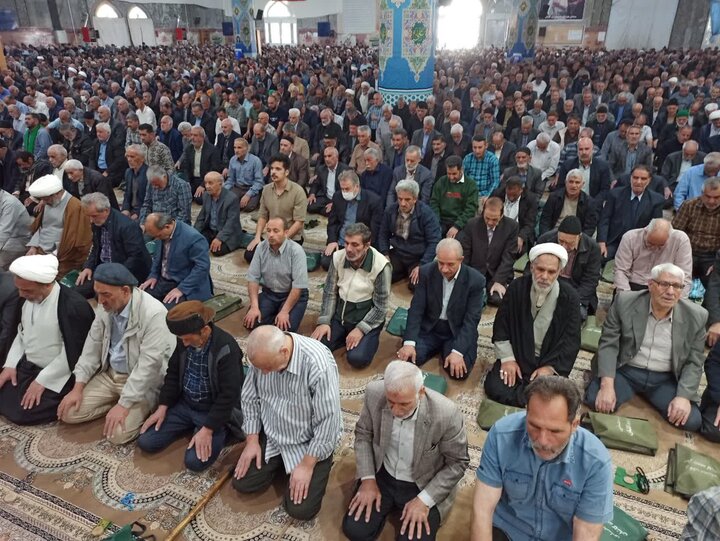 تصاویر/ نمازعبادی سیاسی جمعه کاشان