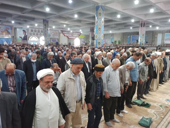 تصاویر/ نمازعبادی سیاسی جمعه کاشان