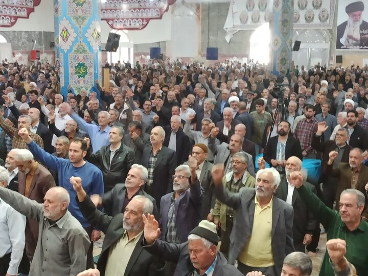 تصاویر/ نمازعبادی سیاسی جمعه کاشان