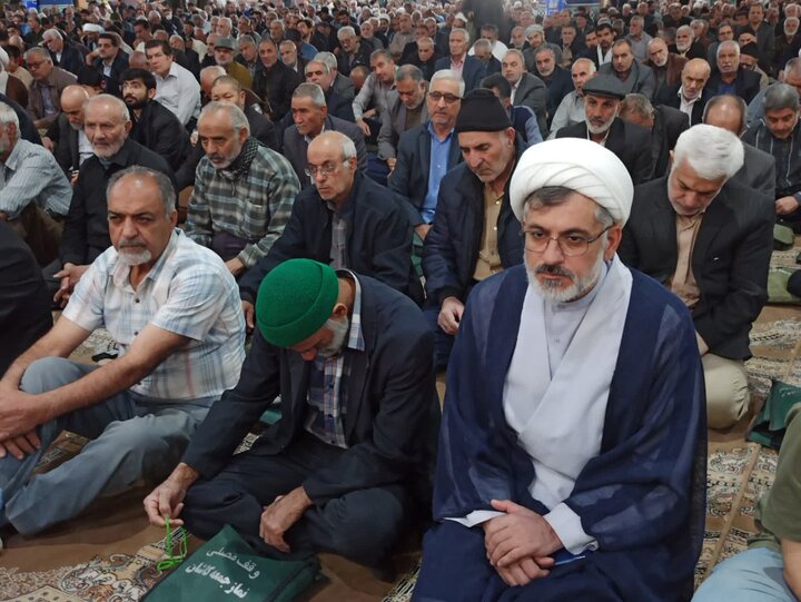 تصاویر/ نمازعبادی سیاسی جمعه کاشان