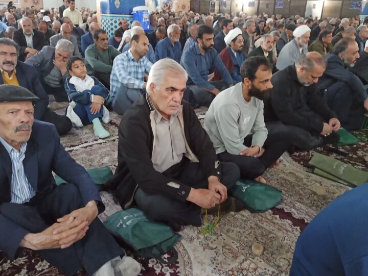 تصاویر/ نمازعبادی سیاسی جمعه کاشان
