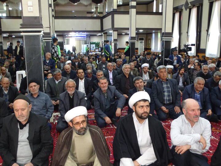 تصاویر/ آیین عبادی سیاسی نماز جمعه چهاربرج