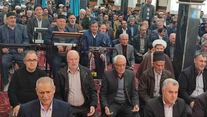 تصاویر/ آیین عبادی سیاسی نماز جمعه چهاربرج