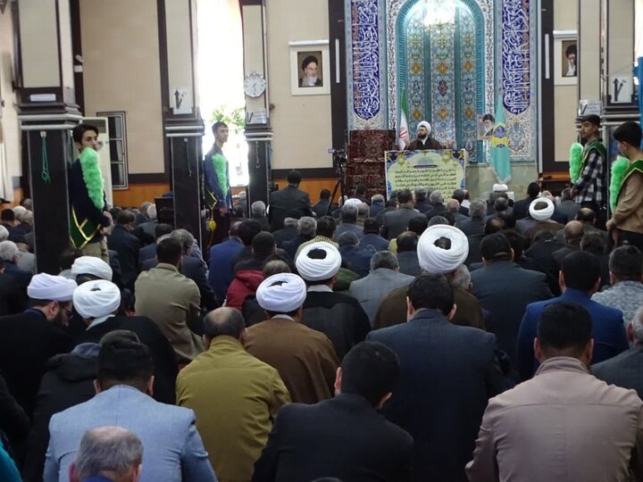 تصاویر/ آیین عبادی سیاسی نماز جمعه چهاربرج