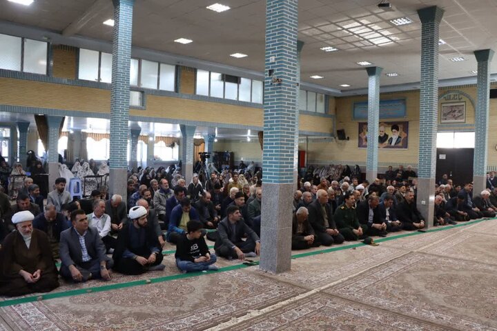 تصاویر/ آیین عبادی سیاسی نماز جمعه نوشین شهر