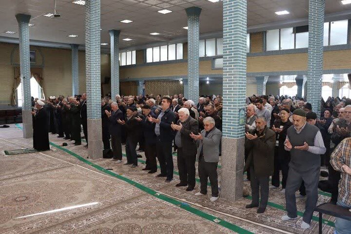 تصاویر/ آیین عبادی سیاسی نماز جمعه نوشین شهر