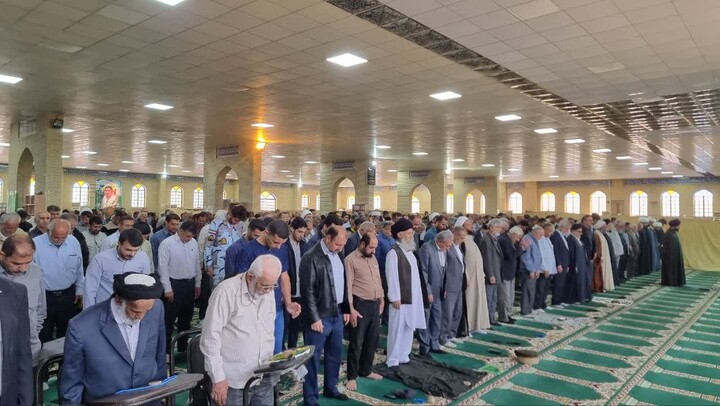 نماز جمعه گناوه به روایت تصویر