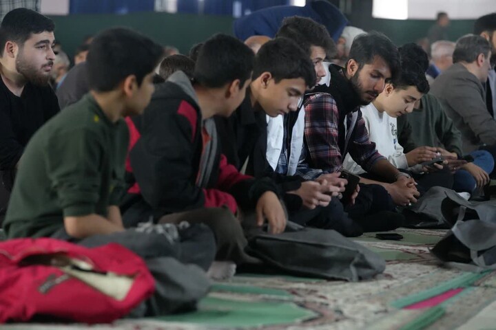 اقامه نماز جمعه در شهرستان فردیس
