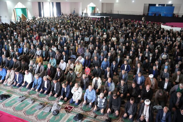 اقامه نماز جمعه در شهرستان فردیس
