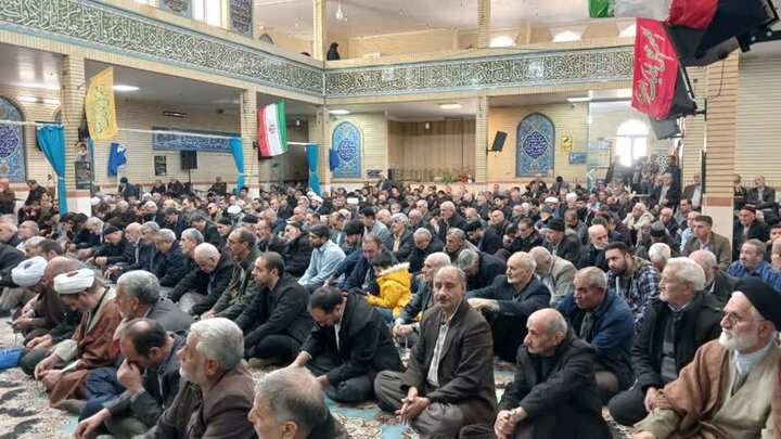 تصاویر/ اقامه نماز جمعه شهرستان بیجار