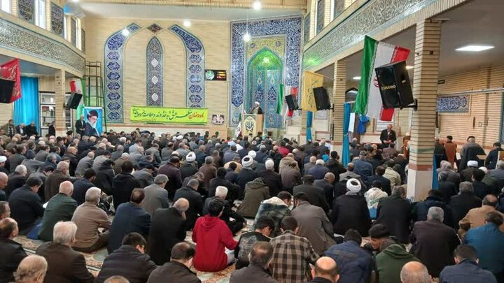 تصاویر/ اقامه نماز جمعه شهرستان بیجار