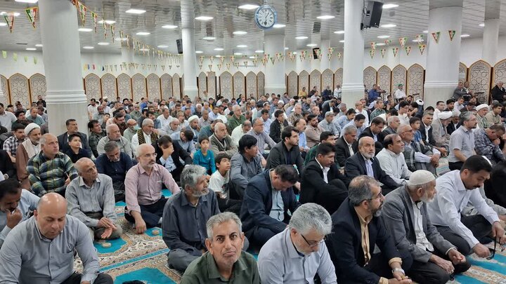 نمازجمعه شهر جم به روایت تصاویر