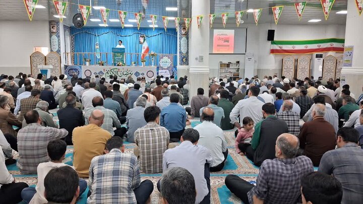 نمازجمعه شهر جم به روایت تصاویر