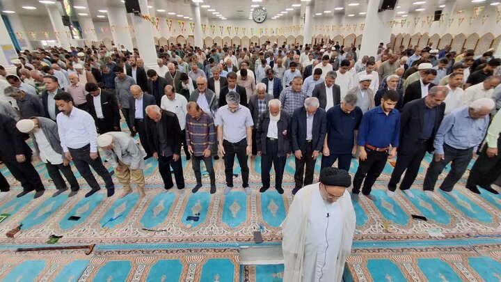 نمازجمعه شهر جم به روایت تصاویر