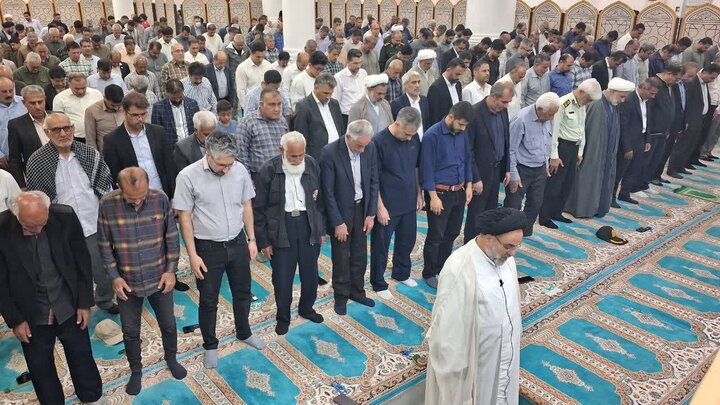 نمازجمعه شهر جم به روایت تصاویر