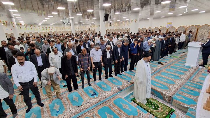 نمازجمعه شهر جم به روایت تصاویر