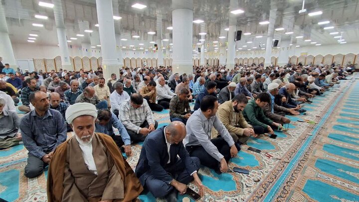 نمازجمعه شهر جم به روایت تصاویر