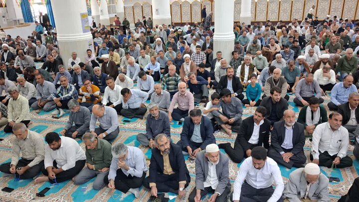 نمازجمعه شهر جم به روایت تصاویر