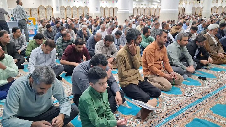 نمازجمعه شهر جم به روایت تصاویر
