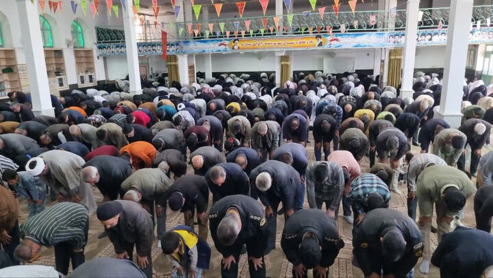 تصاویر| مراسم نماز جمعه عبادی، سیاسی سربیشه