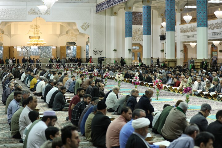 تصاویر/ آیین ترتیل خوانی قرآن کریم در حرم مطهر حضرت معصومه (س)