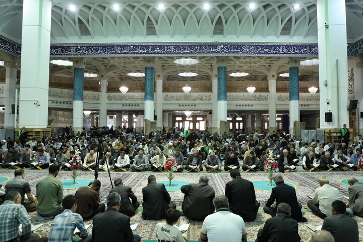 تصاویر/ آیین ترتیل خوانی قرآن کریم در حرم مطهر حضرت معصومه (س)