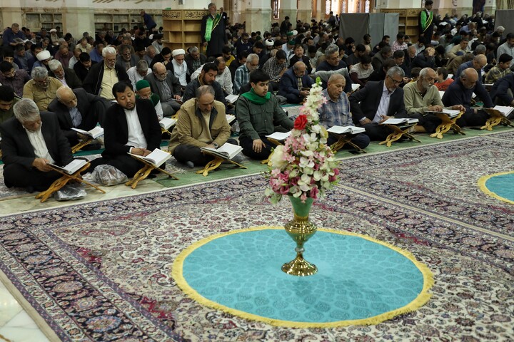 تصاویر/ آیین ترتیل خوانی قرآن کریم در حرم مطهر حضرت معصومه (س)