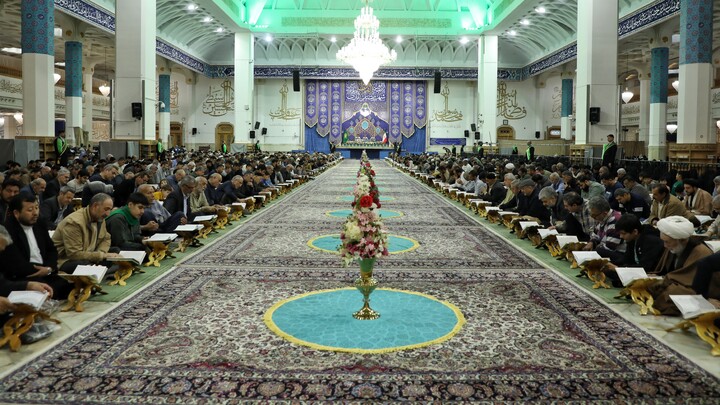 تصاویر/ آیین ترتیل خوانی قرآن کریم در حرم مطهر حضرت معصومه (س)