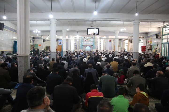 تصاویر / اقامه نماز جمعه در سراسر استان همدان