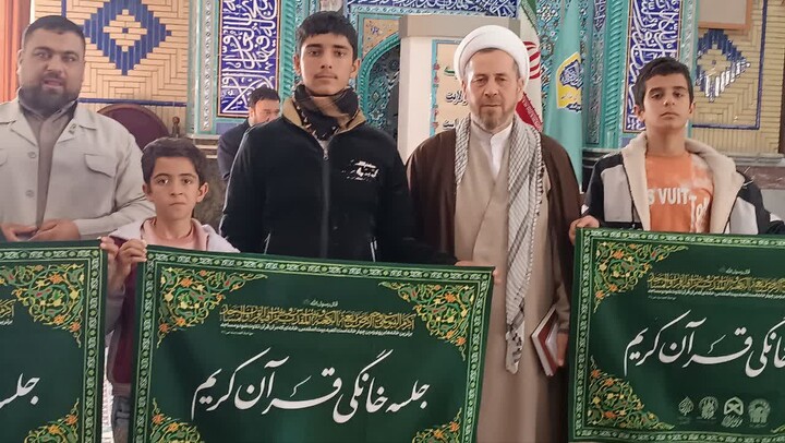 تصاویر / اقامه نماز جمعه در سراسر استان همدان