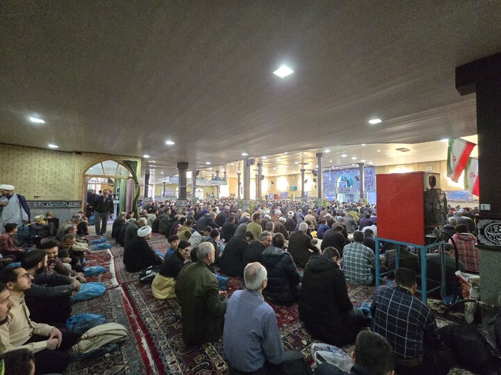 تصاویر / اقامه نماز جمعه در سراسر استان همدان