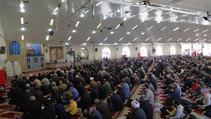 تصاویر / نماز جمعه نهاوند