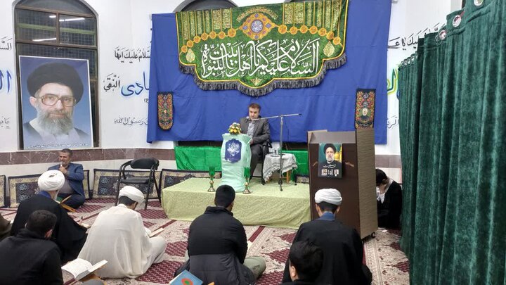 تصاویر/ محفل انس با قرآن مدرسه علمیه امام صادق رودسر