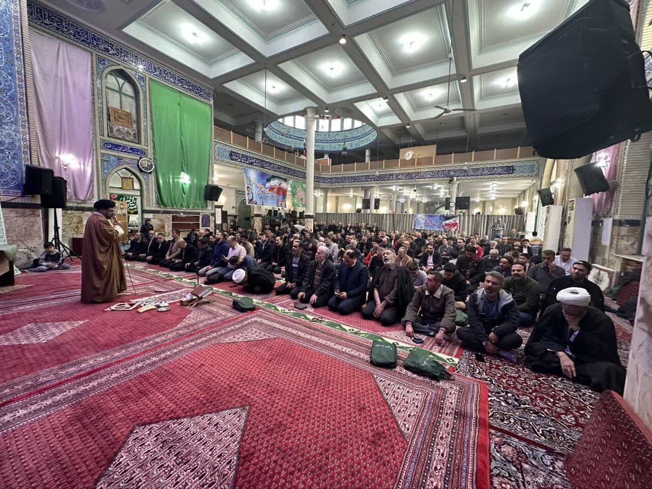 مراسم مناجات خوانی شب های ماه رمضان در مسجد ولی‌عصر(عج) برگزار می شود/ همراهی حوزویان تهران در برگزاری برنامه های قرآنی و فرهنگی 