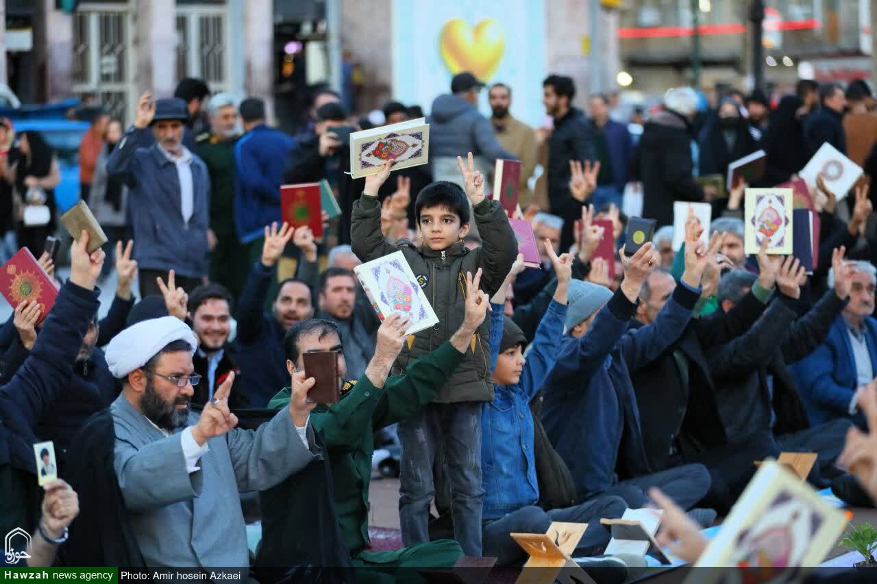 تصاویر / محفل انس با قرآن در میدان امام خمینی(ره) همدان