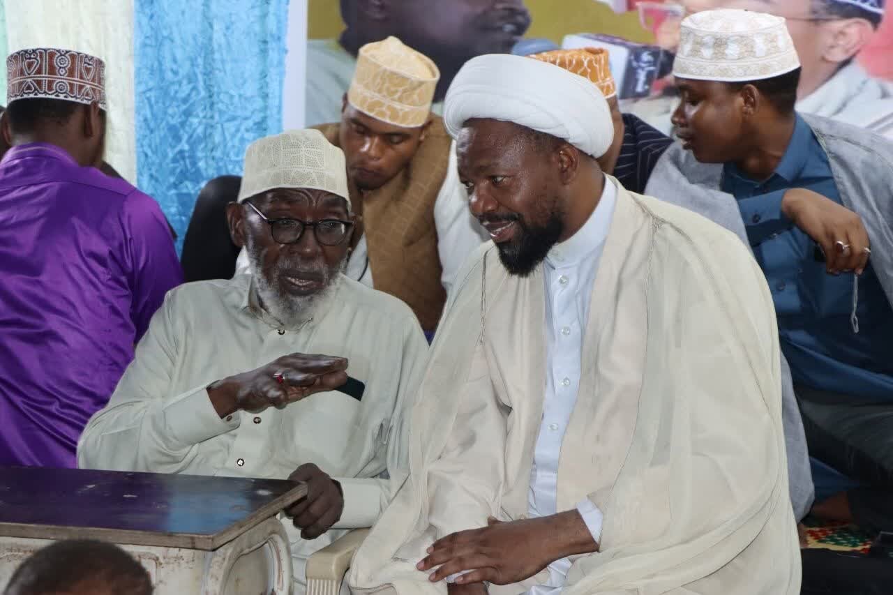 তানজানিয়ায় রমজান প্রস্তুতি: জমকালো কুরআন মজলিসে মিলিত ধর্মপ্রাণ মুসল্লিরা